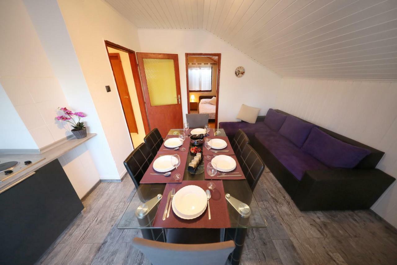 Leona Apartment ซูโกชัน ภายนอก รูปภาพ